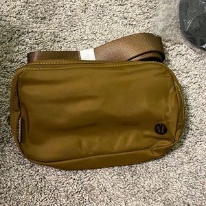 Brand new lululemon belt bag